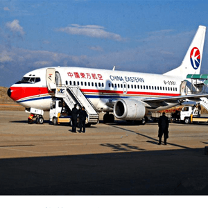 白山机场物流航空快运业稳步发展的原因是什么？